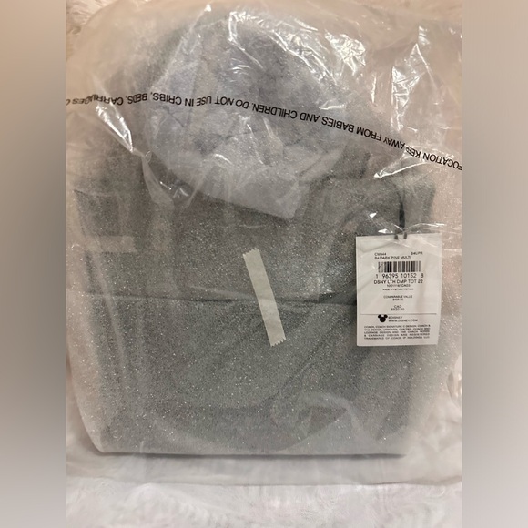 Coach X Disney Dempsey tote 22 with sled motif - Picture 6 of 10